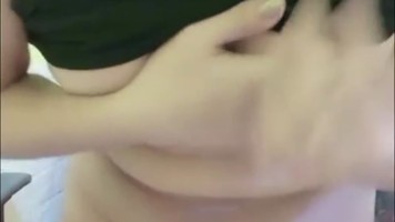 Puting Susu Cewek Manies Ebot Telanjang Dada Full Nih