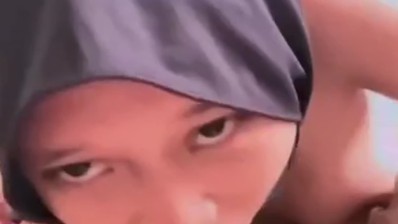 Ukhty Ini Meresahkan